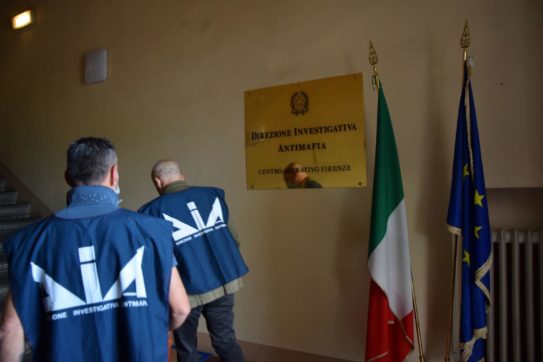 Copertina di Le mafie non dormono mai: dall’inizio dell’anno già 272 le persone accusate in Italia