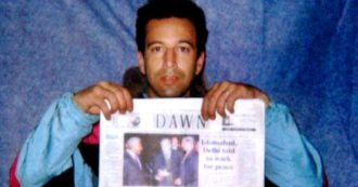 Copertina di Daniel Pearl, Pakistan libera i 4 presunti killer. Casa Bianca: “Affronto a tutte le vittime del terrorismo”