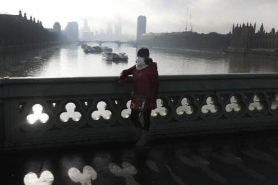 Il Regno Unito, dove i morti dilagano, potrà avere a breve un nuovo vaccino