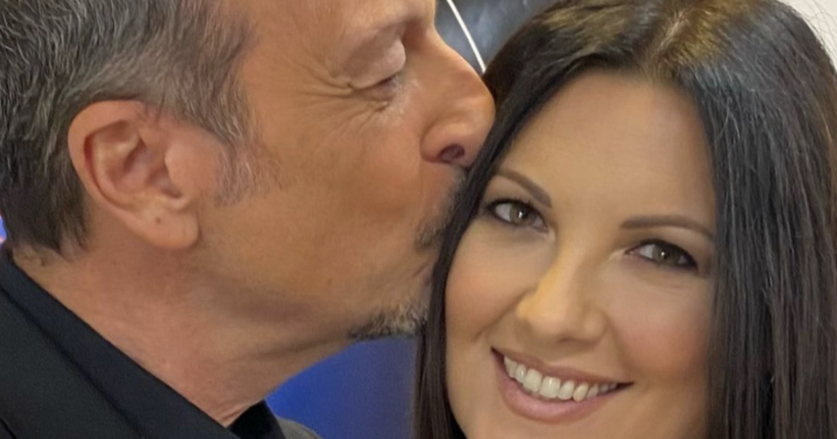 Sanremo 2021, Amadeus spiazza tutti su Giovanna Civitillo: “Ci si scandalizza molto della moglie ma non dell’amante”