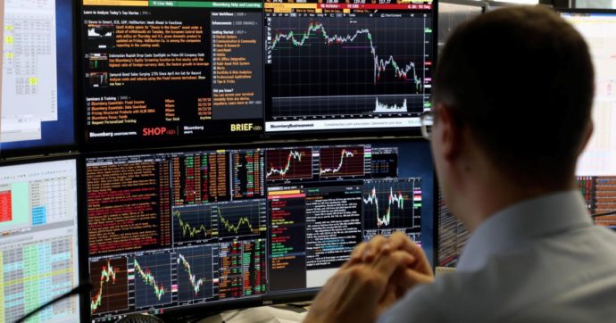 Non si ferma l’onda dei “pirati” che fanno volare GameStop (+75%): i fondi tremano