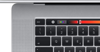 Copertina di Apple, ancora guai per colpa della vecchie tastiere dei notebook: gli utenti preparano una causa