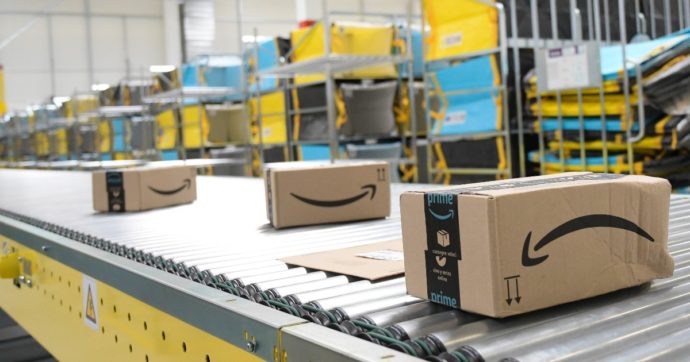 Amazon, ricavi trimestrali sfondano la soglia dei 100 miliardi di dollari. Lunedì storico voto sindacale nello stabilimento dell’Alabama