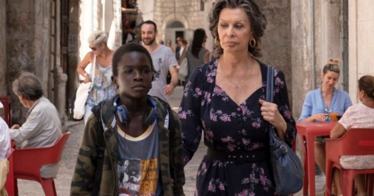 Golden Globes 2021, “La vita davanti a sé” con Sophia Loren candidato come miglior film straniero: tolti i buoni sentimenti, resta ben poco