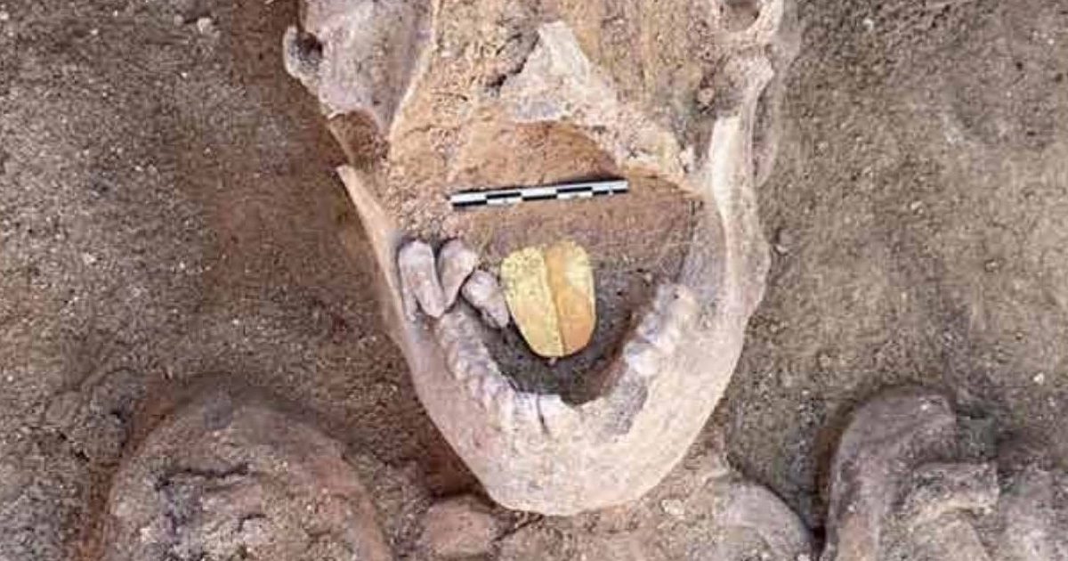 Ha la lingua d’oro la mummia scoperta in Egitto: ecco perché