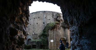 Copertina di Gli scavi di Minturno sono un ottimo esempio di conservazione programmata