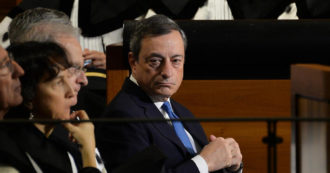 Copertina di Draghi e le tasse: “No alla flat tax, sì ad una maggiore progressività”. Anche la lotta all’evasione tra le priorità