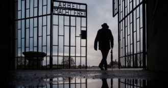 Copertina di Condannato ex guardiano del lager di Berlino complice di 3mila omicidi. Per i sopravvissuti è “l’esempio che la giustizia non ha scadenza”