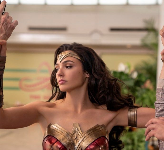 Wonder Woman sconfigge il trumpismo tutto da sola: non ditelo al Pd!