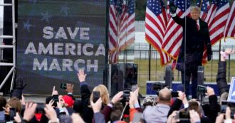 Copertina di L’impeachment prosegue, ma Trump preferisce il golf