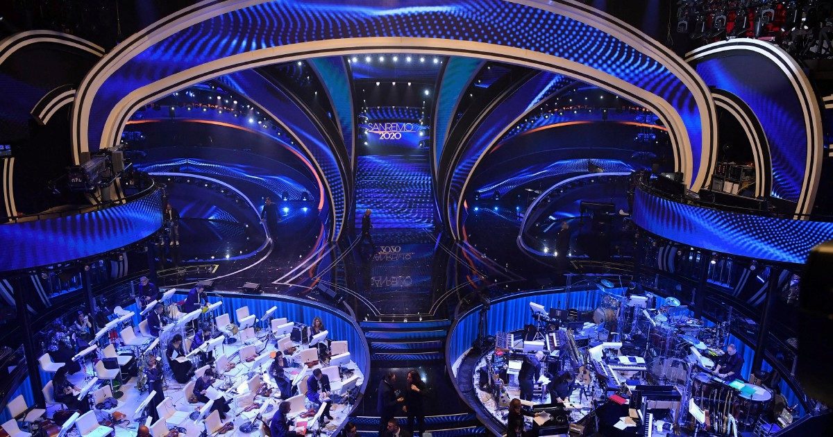 Sanremo 2021, la scaletta della prima serata: tutti i 13 cantanti in ordine di uscita e gli ospiti