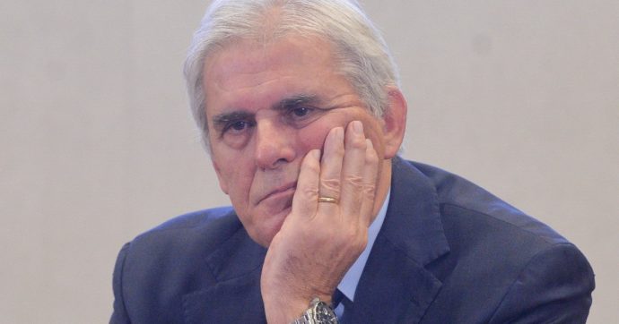 Arbitri: dopo 12 anni finisce l’era Nicchi. Con Trentalange finirà anche la casta delle giacchette nere?