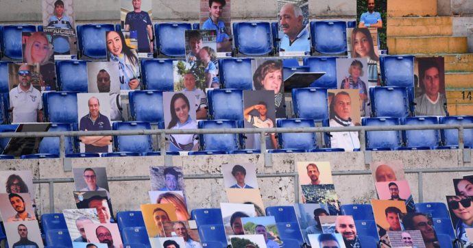 Il tifoso-robot dell’AlbinoLeffe e i rimedi (spesso catastrofici) agli spalti vuoti: dal cartonato di Bin Laden alle bambole gonfiabili