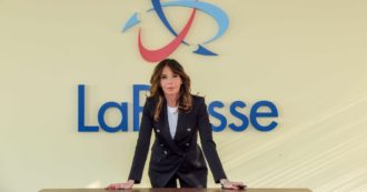Copertina di Milano, Alessia Lautone aggredita in centro. La direttrice di LaPresse: “Sono stata spinta e minacciata”