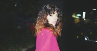 Copertina di Angelica ha un appuntamento con se stessa. Allo specchio