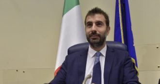 Copertina di Erasmo Palazzotto lascia Sinistra italiana: “Non è una scelta facile, ma è un errore politico non votare la fiducia a Draghi”