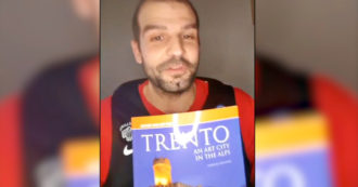 Copertina di Telecronista spagnolo recita lo scioglilingua dei “trentatré trentini” in diretta. E la squadra di Trento gli fa un regalo – Video