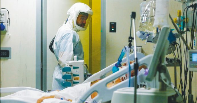 Contagi, lo scenario è cambiato. Ora vanno adeguate le misure