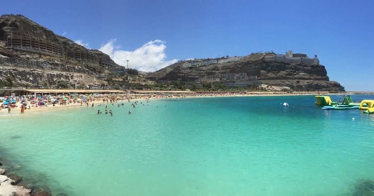 Canarie pronte a diventare destinazione “Covid free”: ecco il piano per far ripartire il turismo nelle isole