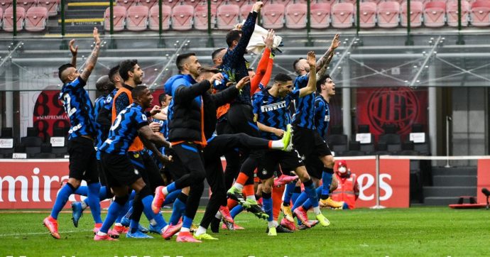 Milan – Inter 0-3. I nerazzurri si prendono il derby con doppietta di Lautaro e Lukaku: ora la candidatura per lo scudetto è ufficiale