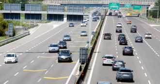 Copertina di Autostrade, traffico in Borsa. Gavio lancia Opa su 47% di Astm che non possiede. Oggi Cdp esamina nuova offerta per Aspi