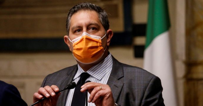 Nizza focolaio e Toti chiude anche le scuole, ma non il Festival