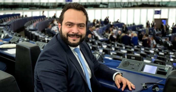 “Niente segreteria, dobbiamo rifondarci assieme a Giuseppe”