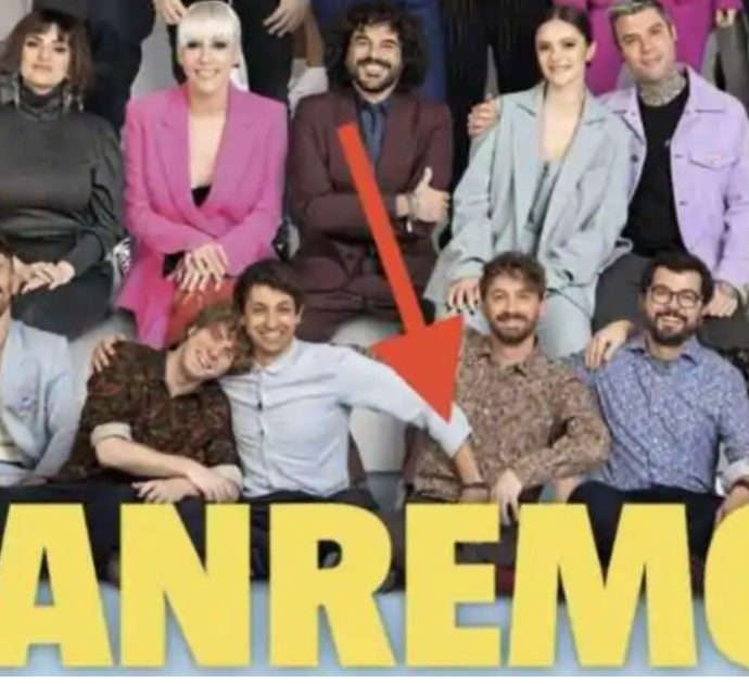 Sanremo 2021, il dettaglio nella copertina di Tv Sorrisi e Canzoni: la “manata sul pacco” non passa inosservata