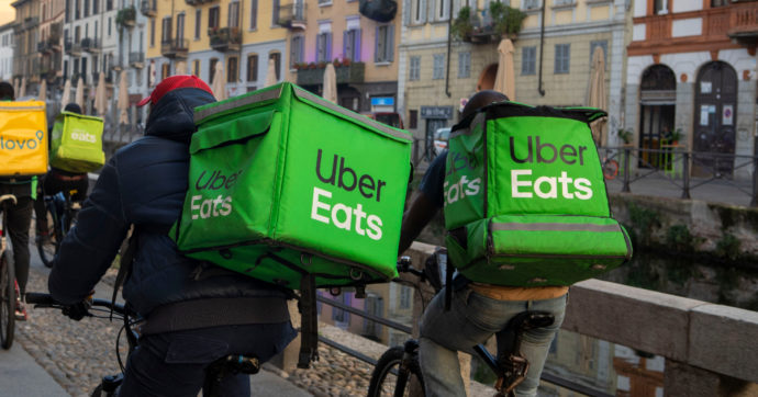 I pm di Milano: “I rider sono lavoratori subordinati, non schiavi ma cittadini. Su Uber Eats aperta anche indagine fiscale”