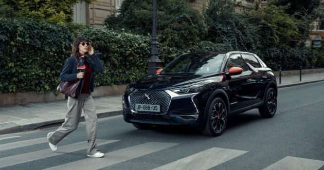 DS 3 Crossback Inès de la Fressange, cambio d’abito e accento sulla femminilità – FOTO DS 3 Crossback Inès de la Fressange, cambio d’abito e accento sulla femminilità – FOTO