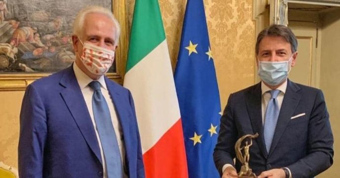 Giuseppe Conte, il ritorno in cattedra a Firenze: il testo integrale dell’intervento