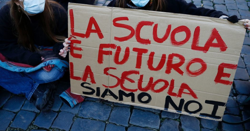 La scuola ferma paralizza l’Italia: cari politici, potete fare di più?