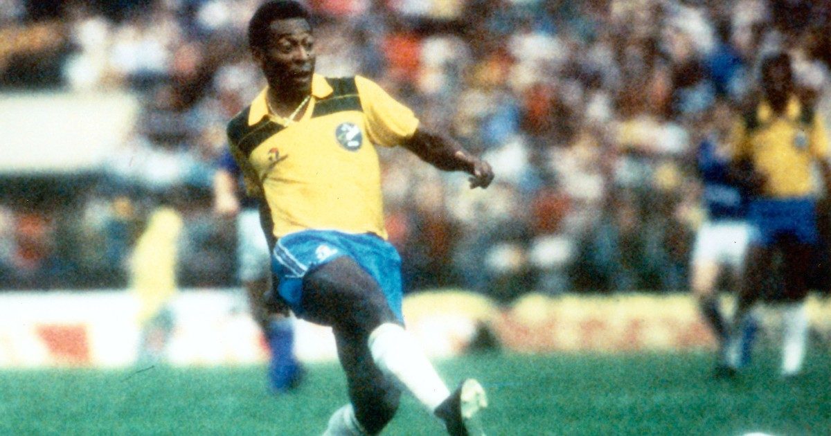 Morto Pelé | Dal lavoro come lustrascarpe ai comandamenti dettati da suo padre, dai tre mondiali vinti al rapporto con Maradona. Storia di una divinità