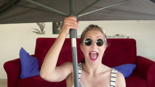 Copertina di Tutte a casa, ma mai arrese: il docufilm sulle donne italiane durante la pandemia