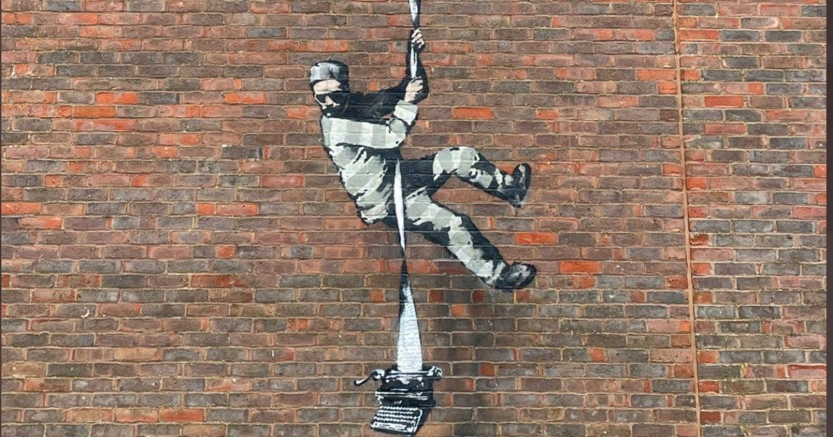 Banksy sta per rivelare al mondo la sua vera identità: lo street artist più famoso al mondo è atteso in tribunale a Londra