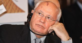 Copertina di Mikhail Gorbaciov compie 90 anni: “La gente chiede cambiamento, una nuova Perestrojka”. Mattarella: “Interprete del rinnovamento”