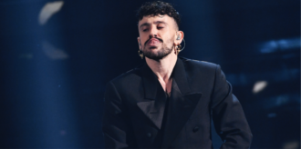 Copertina di Sanremo 2021, Aiello crolla, i Maneskin sexy infuocano il palco, Annalisa e Madame fanno centro