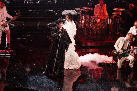 Sanremo 2021, top&flop della quarta serata – Achille Lauro con Fiorello fa un passo falso. Ma stavolta lascio parlare i miei ragazzi