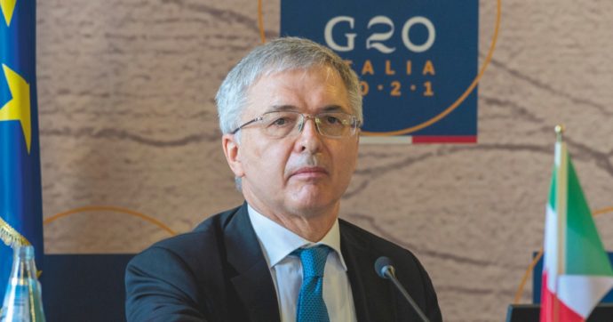 I sostegni?  Identici ai ristori, sperando che arrivino presto