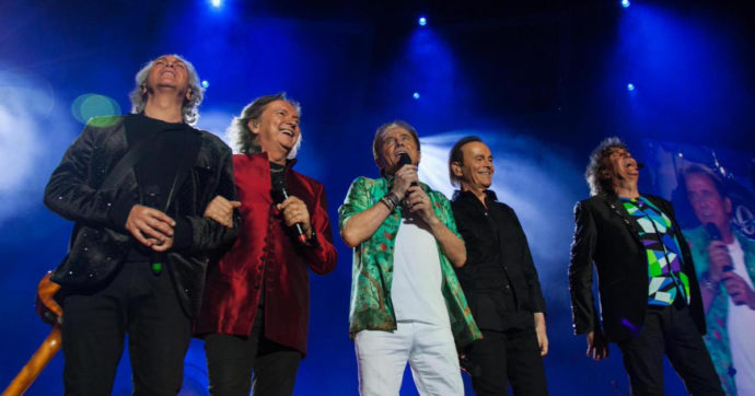 Un Dio censurato, i collant di Zero e i tacchi dei Pooh