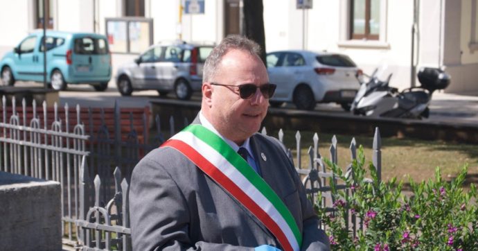 Livorno, arrestato per corruzione il sindaco di San Vincenzo: “Da 2 imprenditori sostegno pari al 2/3% del valore degli appalti pubblici”