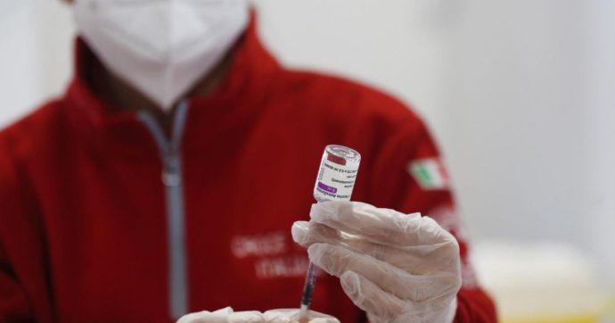 Vaccino Covid, l’Ue predilige i profitti delle multinazionali contro la vita