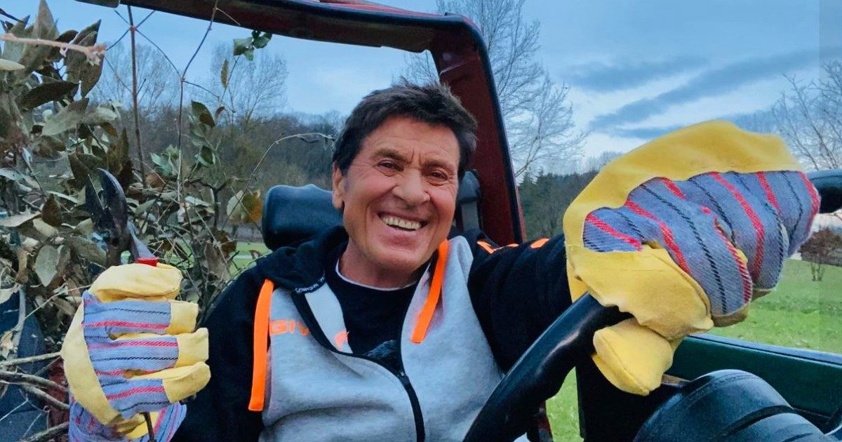 Gianni Morandi ricoverato d’urgenza per ustioni: è caduto tra le fiamme che aveva acceso per bruciare delle sterpaglie