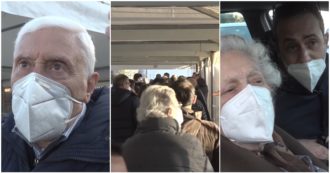 Copertina di Vaccino Covid a Napoli, anziani in fila per ore in attesa della dose. La denuncia dei parenti: “Tutti ammassati, chi non aveva il virus lo ha preso qua”