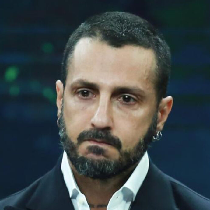 Fabrizio Corona e il messaggio sui social: “Se sei convinto della tua ragione, lotta pronto anche a sacrificare la vita”