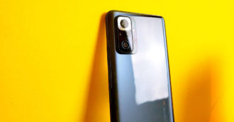 Copertina di Redmi Note 10 Pro, recensione. La fascia media che prova a imitare i top gamma