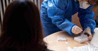 Coronavirus, i dati di oggi – 26.062 nuovi casi su 372.944 tamponi. Altri 317 morti e 497 pazienti in più ricoverati in area medica