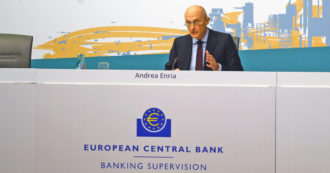 Copertina di Enria (Bce): “Via libera ai dividendi bancari dall’autunno. Più tempo per rafforzare capitale”
