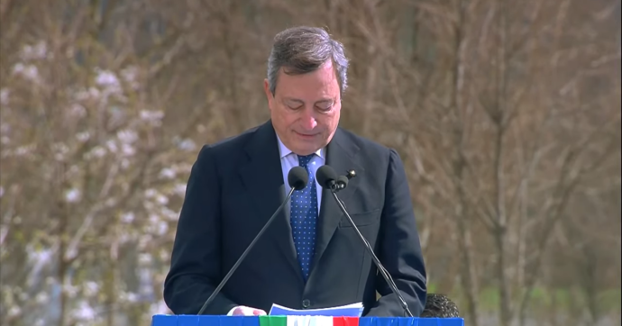 Giornata della memoria delle vittime del Covid, Draghi: “Il Paese vuole rialzare la testa e ripartire. Lo Stato c’è e ci sarà”