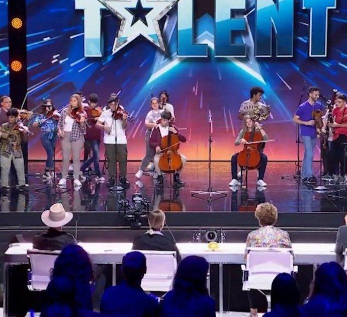 Dal rione Sanità al palco di Italia’s got talent: ecco l’orchestra Sanitansamble che aiuta i giovani a costruirsi un futuro